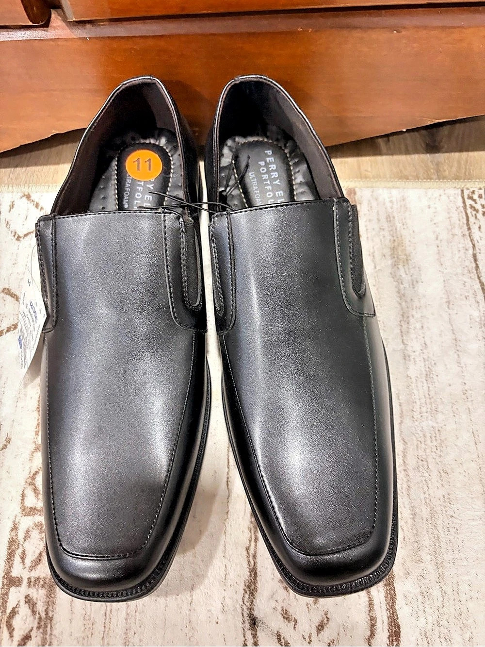 Perry Ellis D1012 Men's Black Slip-On Loafers US 11 NWT